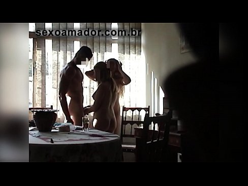 ❤️ Sexveninder inviterer en kæmpe mand og en trekant med ham ️❌ Fucking video at da.xxxner.ru ☑
